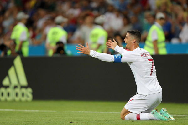 Ufficiale, Cristiano Ronaldo alla Juve! Ma dall’aereo scende un’amara sorpresa