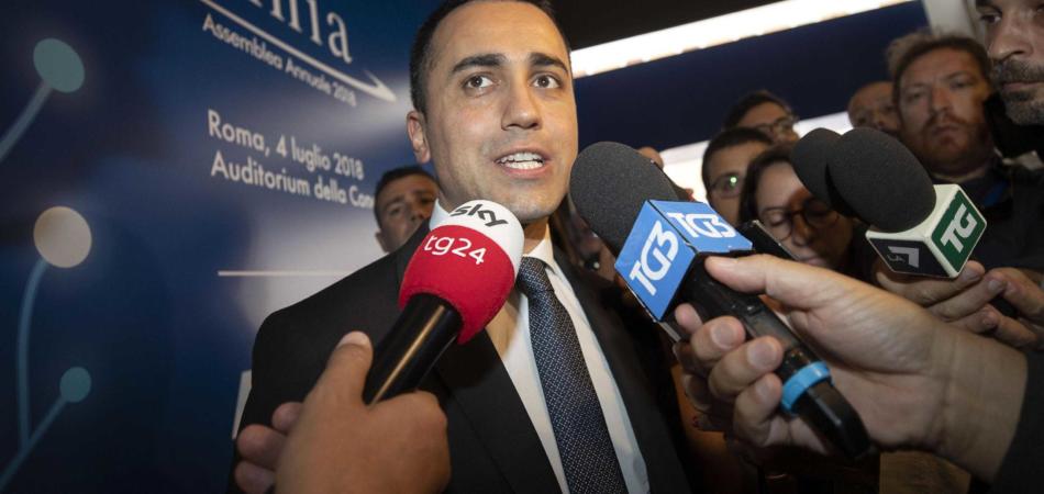 Di Maio contro Claudio Amendola