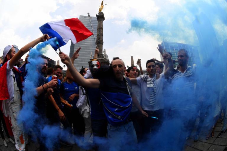 Francia Mondiale, i festeggiamenti proseguono fuori dai «binari»