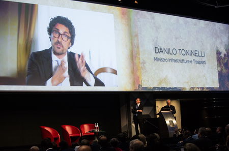 Vos Thalassa, le mail e lo scontro tra Salvini e Toninelli article-post