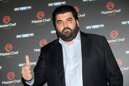 I Nas nel bistrot di Antonino Cannavacciuolo a Torino? Il caso è stato archiviato article-post