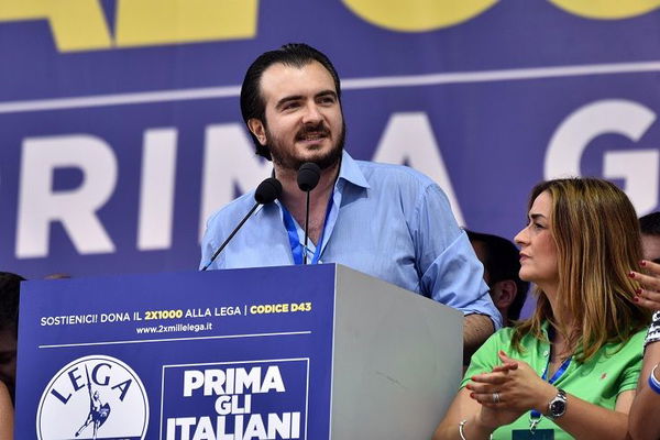 Il capogruppo della Lega condannato: «Dimettermi? I 5 Stelle vadano a quel paese»