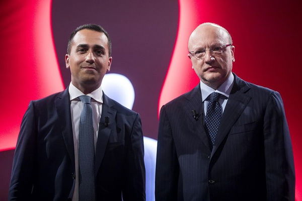 Di Maio ora se la prende con le imprese: «Confindustria fa terrorismo psicologico»