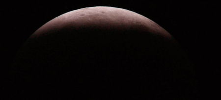 Perché la luna è rossa? article-post