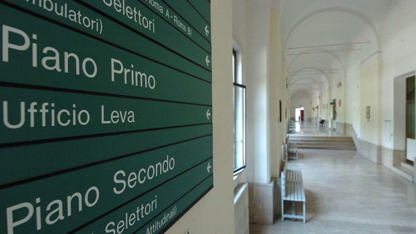 L’incredibile storia di Armando Panariti, che fece il militare in Italia ma fu cacciato perché albanese