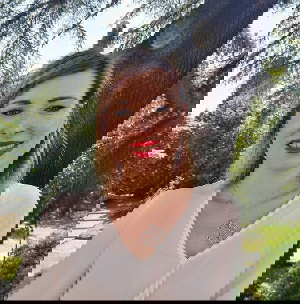 La denuncia di Rachele Mussolini: «Facebook censura gli auguri a mio nonno»