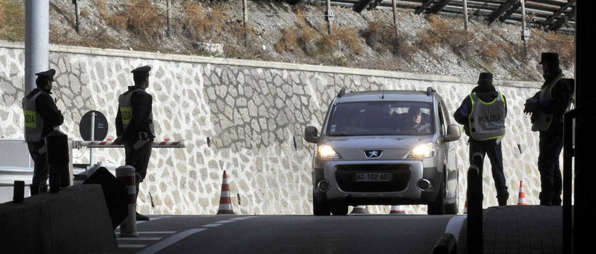 Porta (per sbaglio) due clandestini in Italia con Blablacar, condannato a 9 mesi article-post