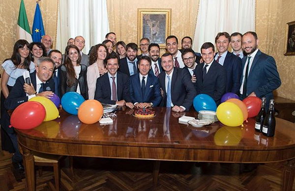 Filippo Sensi dice che a sprecare di più è lo staff comunicazione guidato da Casalino