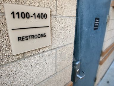 In Corea del Sud c’è un allarme «un po’ porno». Colpa dell’invasione delle spy cam in bagni e spogliatoi