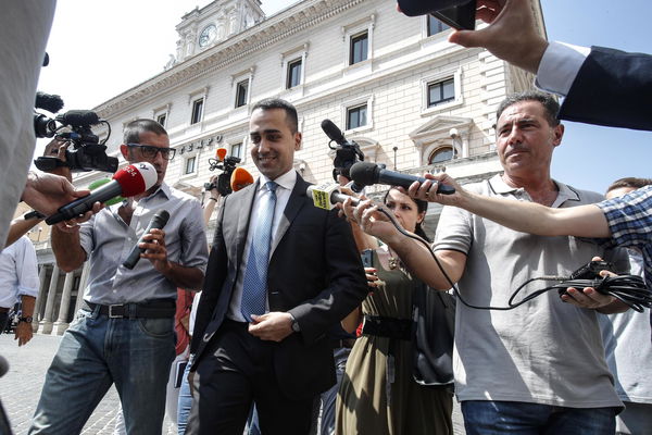 Ilva, Di Maio: «Gara illegittima, ma non si può annullare». E parla di «delitto perfetto»