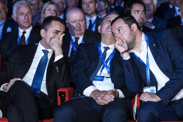 Il patto di ferro tra M5S e Lega sui migranti già nel 2017. Ma ora è il tema che li divide
