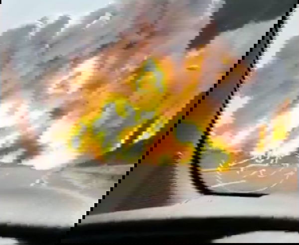 Esplosione a Bologna, l’attimo esatto in cui il fuoco avvolge l’autostrada | VIDEO