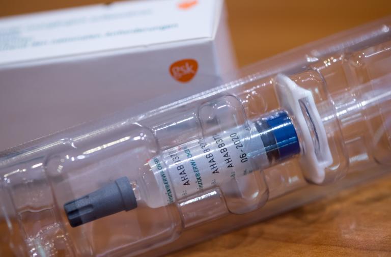 Due neonate morte di pertosse nel bergamasco. Burioni: «Immunizzare le mamme»
