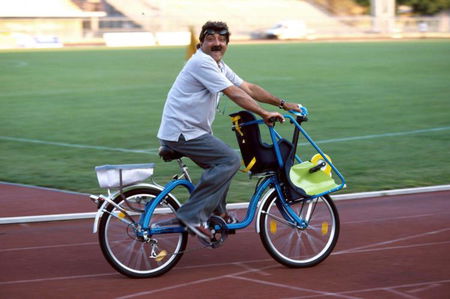 Roberto Da Crema trova il suo erede in Parlamento: «Matteo Salvini è il vero Baffo della politica» article-post