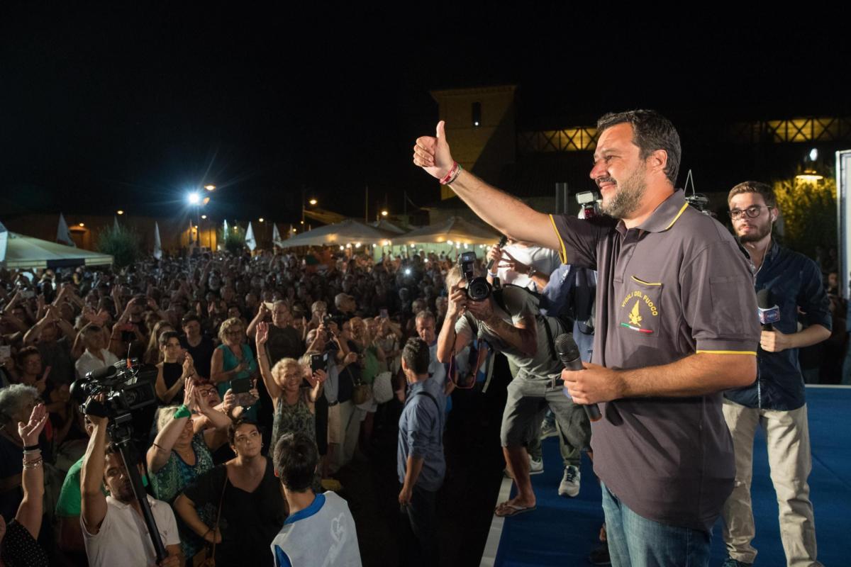 Lega e Forza Italia sempre più lontani, Salvini: «Ormai votano col Pd» article-post