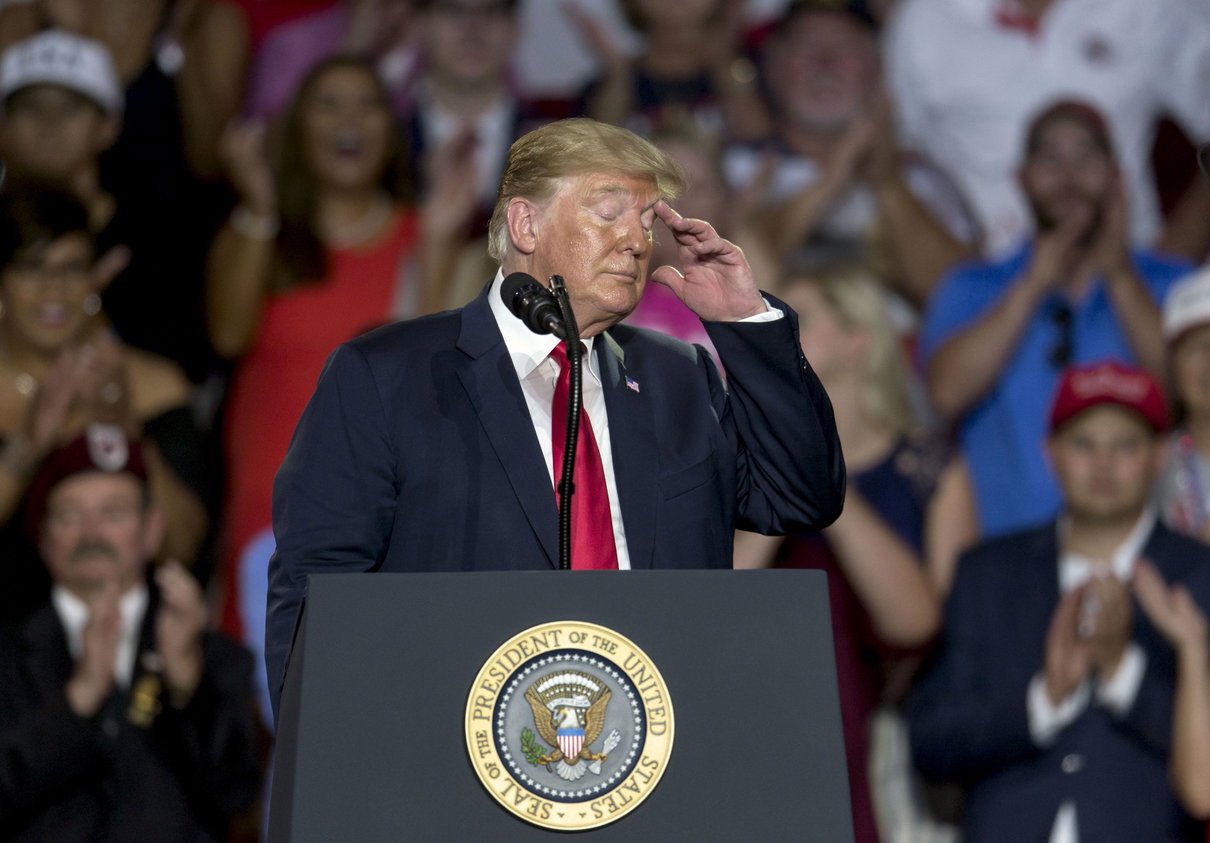 Moglie e buoi dei paesi tuoi (con suoceri annessi): i genitori di Melania Trump diventano americani grazie a una normativa che Donald voleva abolire article-post