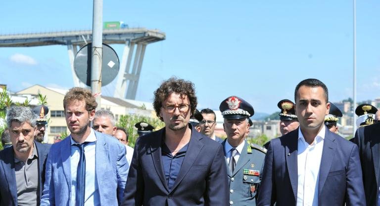 Nel giorno dei funerali di Stato a Genova, parla il ministro delle Infrastruttre Toninelli