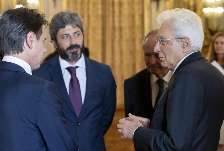 Una regia per otto città: così è stato organizzato il «Tweetstorm» contro Mattarella