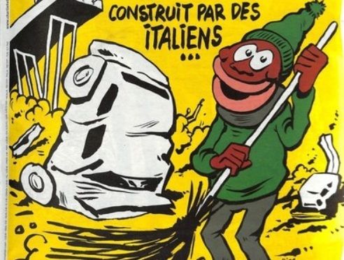 La copertina di Charlie Hebdo con l’immigrato che pulisce il ponte Morandi