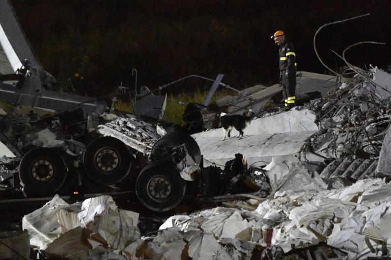 Ora basta, ascoltate con rispetto il silenzio di Genova