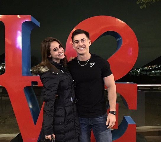 Vi ricordate quello che lasciò la ragazza per giocare? Ha perso il campionato di “Call of Duty”