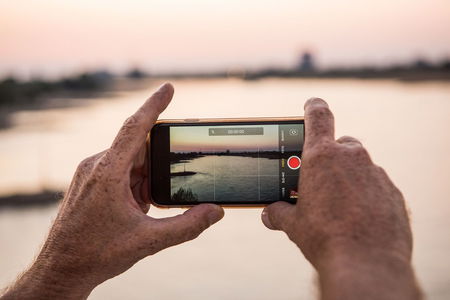 Digital detox, le vacanze dove non prende bene (o per niente) il cellulare in Italia article-post