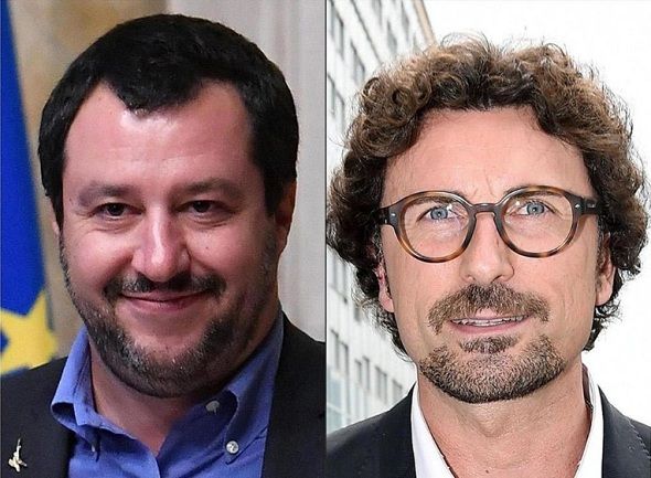 La ‘lite’ al telefono tra Salvini e Toninelli sull’approdo della nave Diciotti