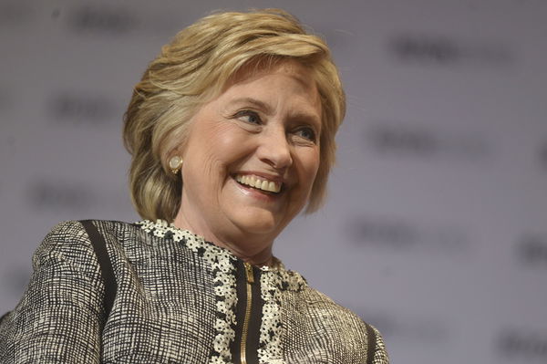 Hillary Clinton debutta come produttrice televisiva (con Spielberg)