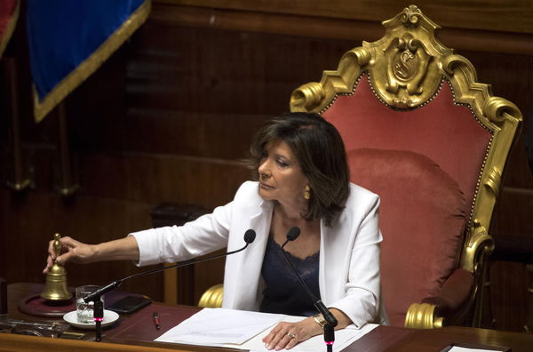 Casellati a Bonafede:«Non le consento di offendere il Senato»(Video)