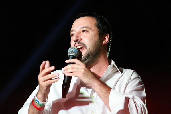 Salvini commenta la Moschea di Bologna: «Robe da matti»