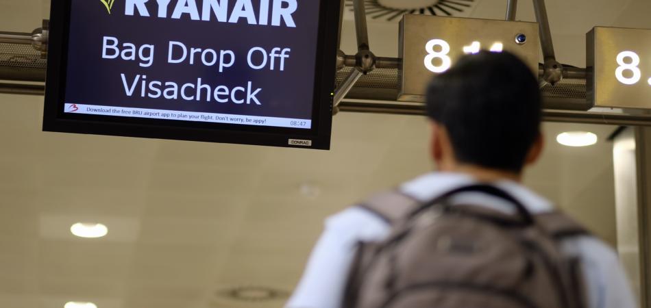 ryanair cancella il bagaglio a mano gratuito