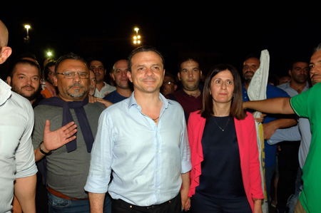 De Luca attacca:«I migranti vadano pure nelle baracche» article-post