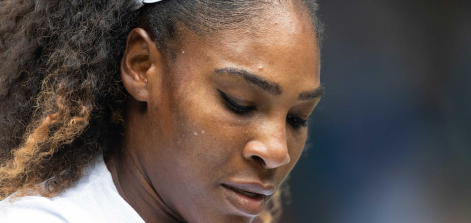 serena wiliams outfit vietato