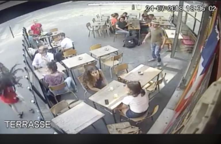 Parigi, aggredita per strada crea un sito di denuncia