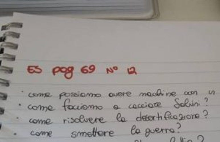 La bufala del tema in classe sul «Come cacciare Matteo Salvini» article-post
