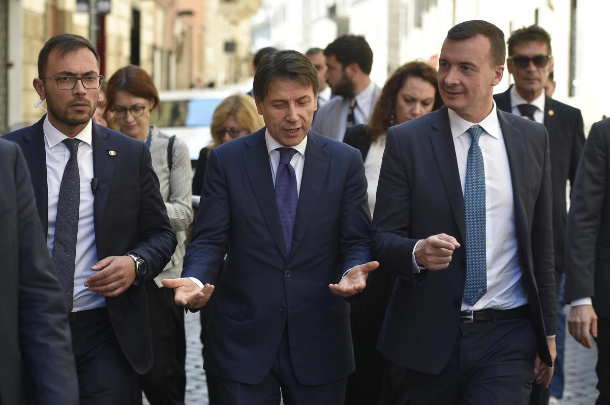 Così Conte è rimasto “intrappolato” da Casalino: «L’audio non ci voleva» article-post