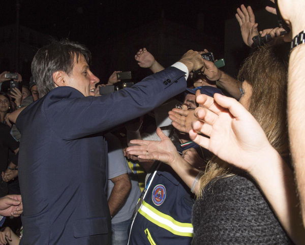 “San Rocco” Casalino porta Conte a Ceglie Messapica, il paese festeggia il “miracolo”