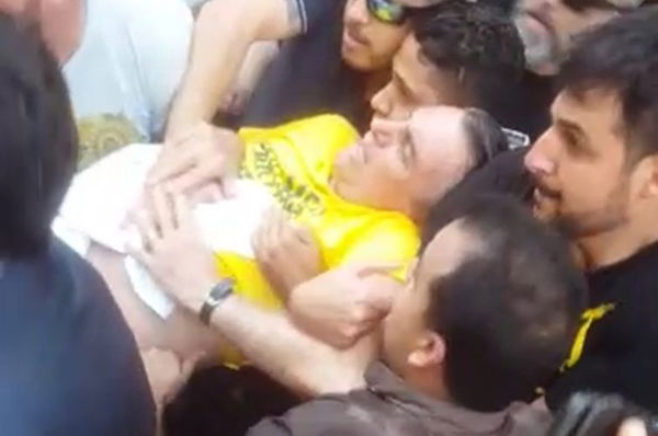 Brasile, Bolsonaro accoltellato: non potrà fare campagna elettorale. Ma la destra ha già vinto