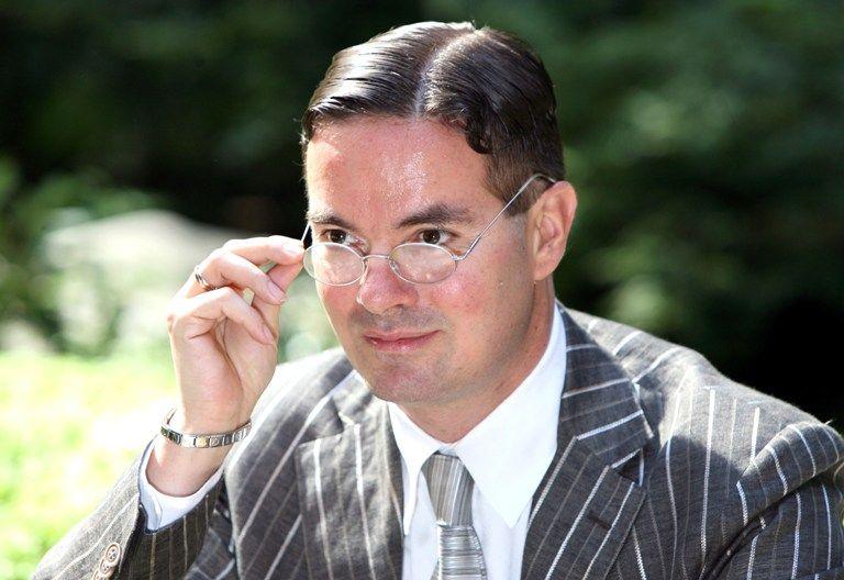 ‘Ndrangheta: Klaus Davi, candidato sindaco a San Luca, vittima di un attacco xenofobo | VIDEO