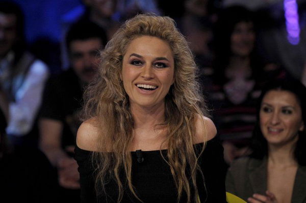 Lory del Santo non sarebbe andata al funerale del figlio per partecipare al GF Vip