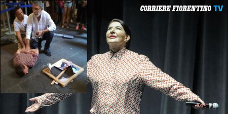 Il video dell’aggressione a Marina Abramovic durante l’inaugurazione della sua mostra a Firenze article-post
