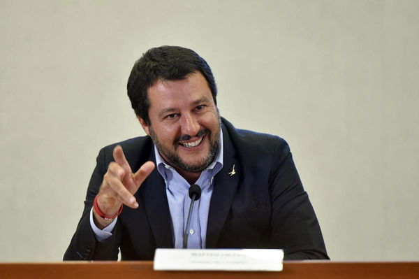 Le indagini fanno volare Salvini nei sondaggi, la Lega supera il M5S di 3,5 punti