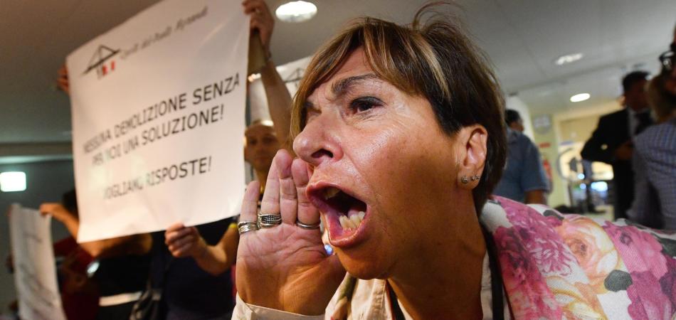 Sfollati Genova