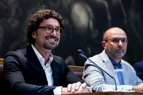 Toninelli ci insegna l’italiano e spiega il significato del termine «pressione»