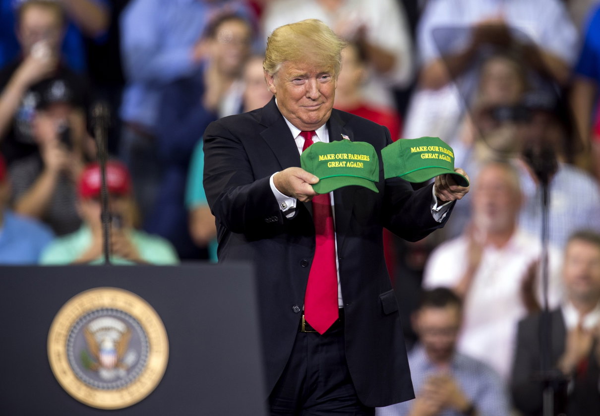 Trump si scaglia contro Bob Woodward: «Il suo libro è basato su bugie» article-post