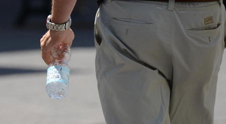 Il timore per i furti in casa con le bottigliette d’acqua. Ma accadeva già con le lastre article-post