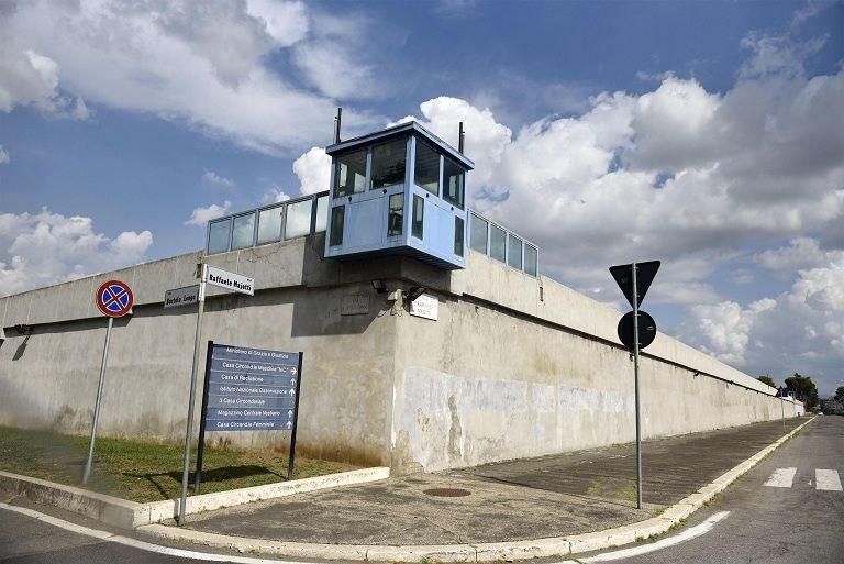 La detenuta che ha ucciso i figli a Rebibbia era stata più volte segnalata