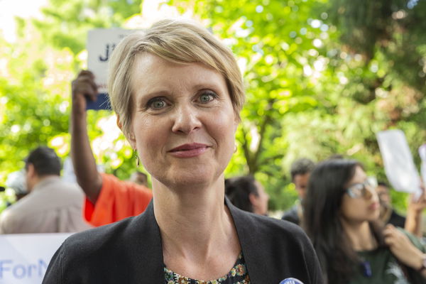 Cynthia Nixon non ce la fa, e perde miseramente alle primarie Dem per New York
