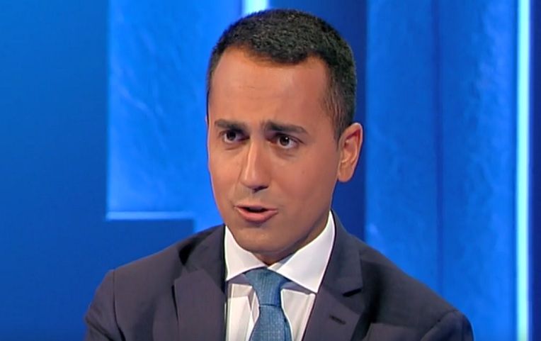 Di Maio evoca la crisi di governo sul reddito di cittadinanza article-post