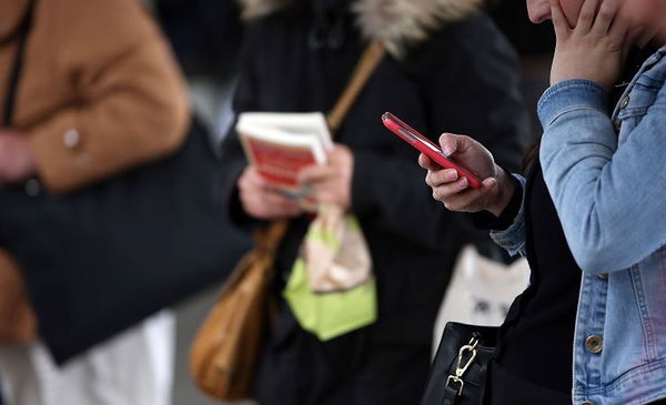 Il successo di Iliad: il nuovo operatore ha raggiunto quota 2 milioni di utenti